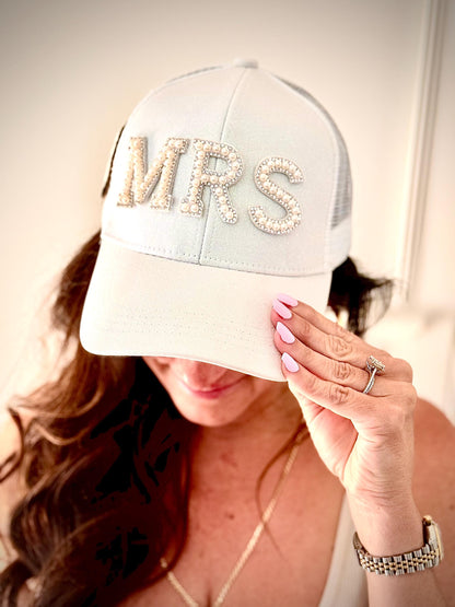 Mrs. Glitter Trucker Hat – Bridal Hat for Bachelorette &amp; Honeymoon