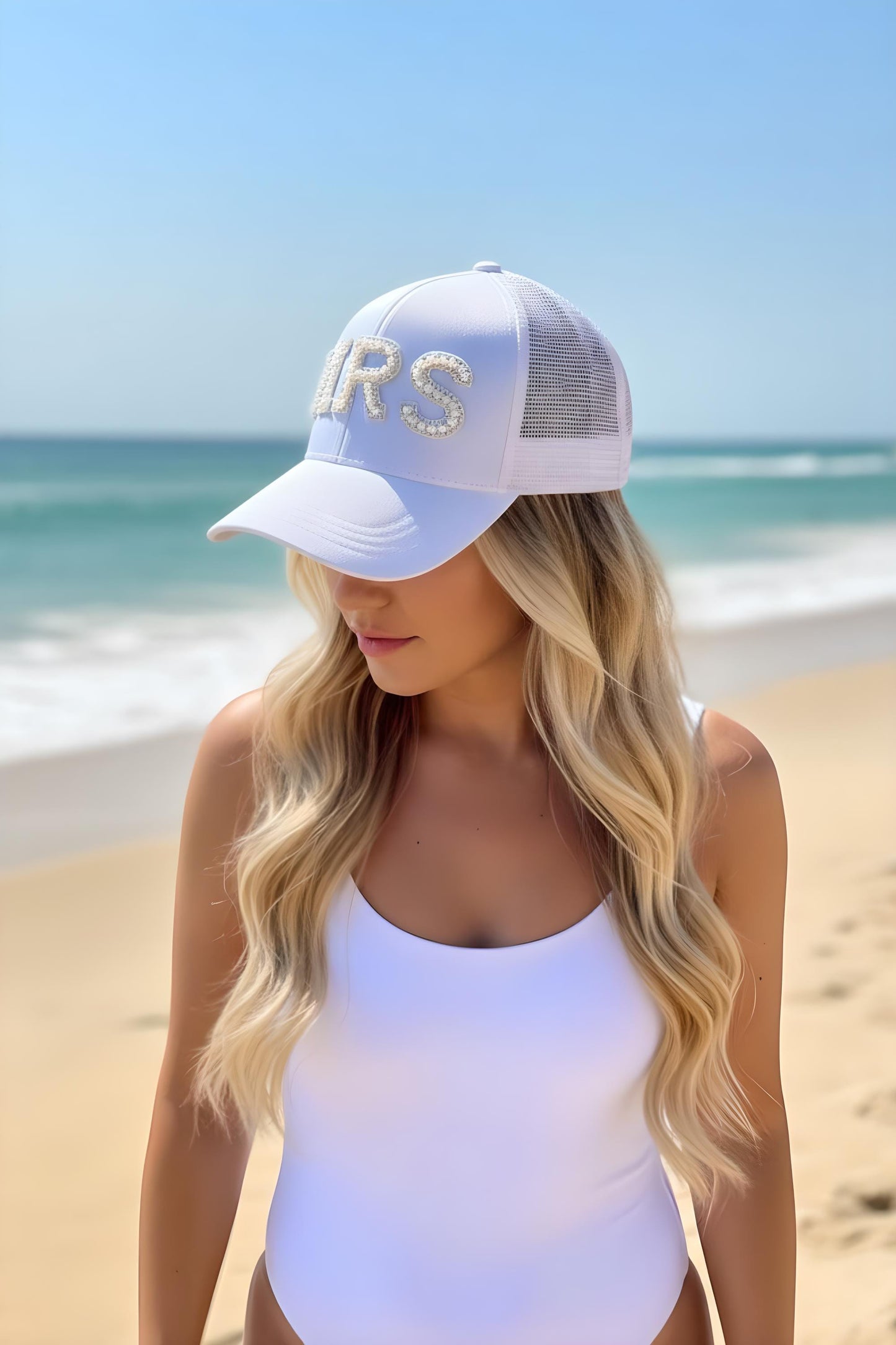 Mrs. Glitter Trucker Hat – Bridal Hat for Bachelorette & Honeymoon