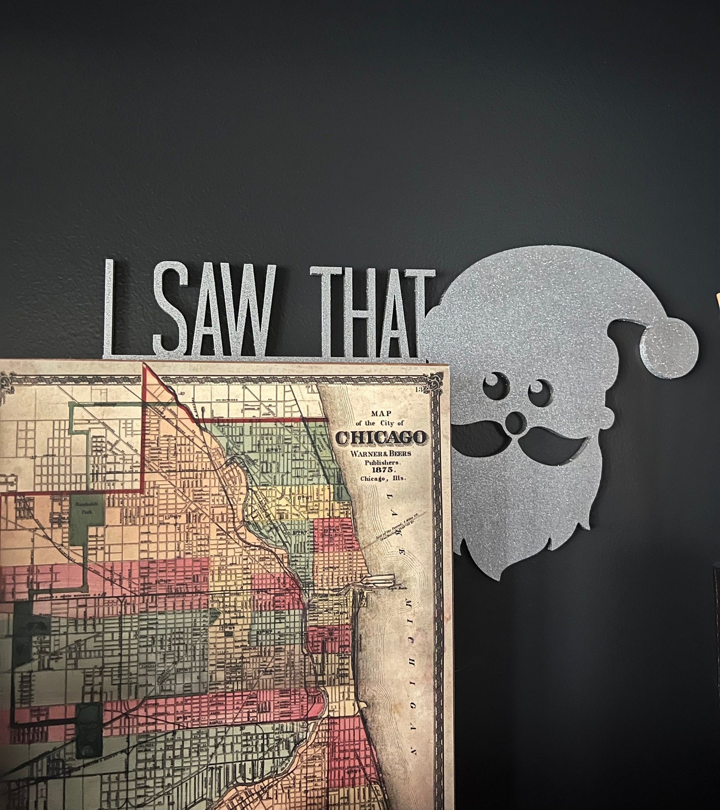 Santa Door Corner Sign “I Saw That” | Funny Christmas Decor | Holiday Corner Wall Decor