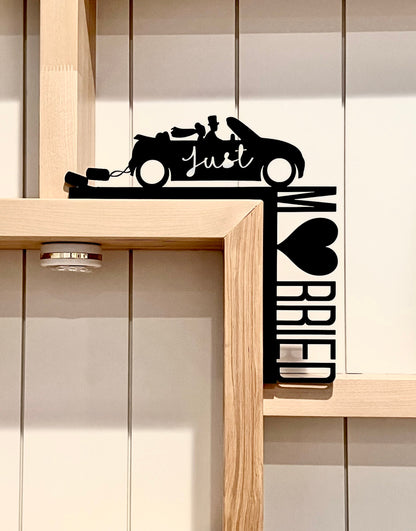 Just Married Door Corner Sign: Mr and Mrs Wedding Decor