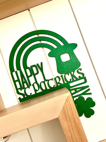 St Patrick's Day Door Corner Sign: Shamrock Rainbow Decor