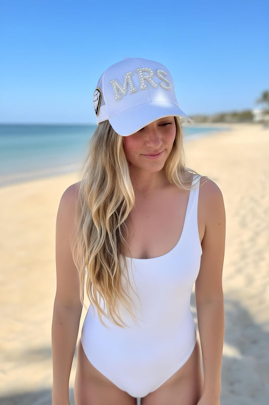 Mrs. Glitter Trucker Hat – Bridal Hat for Bachelorette & Honeymoon