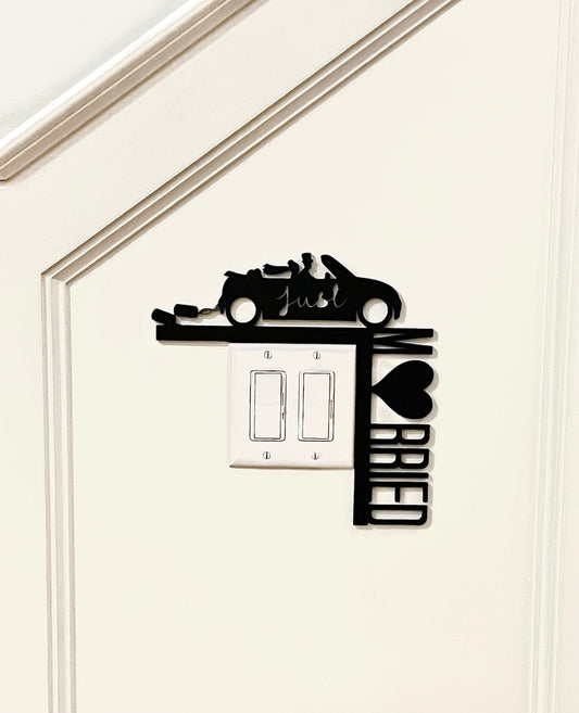 Just Married Door Corner Sign: Mr and Mrs Wedding Decor